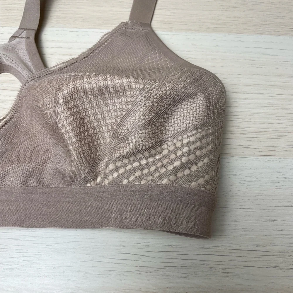 Lululemon Awake To Lace Bra 34C